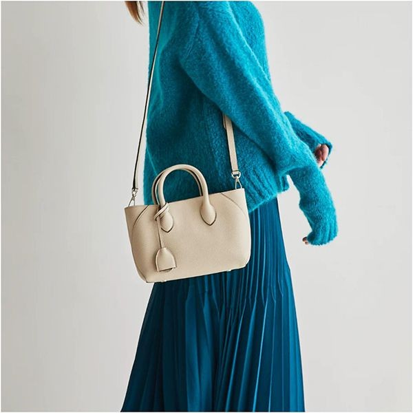 《大人気》ボナベンチュラ コピー◆Mini Mia Tote Bag ハンドバッグ BTBT2GG