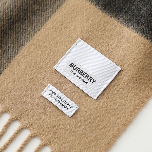 目玉商品！バーバリー マフラー 偽物HALF MEGA CHECK CASHMERE SCARF8015550