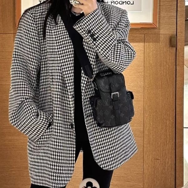 洗練デザイン♪ルイヴィトン ナノ クリストファー バックパック コピー 黒 M82769