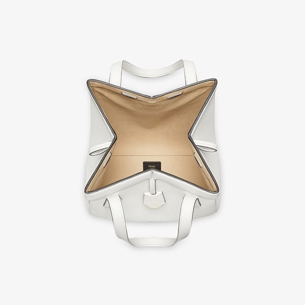 ★話題沸騰★フェンディ コピー Origami ミディアム レザー 変形 バッグ 4色 8BH414APZAF0K7E