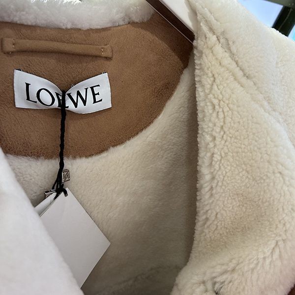 完売前に！ロエベ おしゃれムートンコート スーパーコピーlew12071