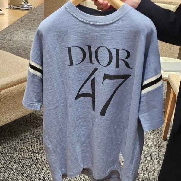 【即発】ディオール Tシャツ 偽物 半袖 コットン 1947ラベル 3色 413J640A0849_C580