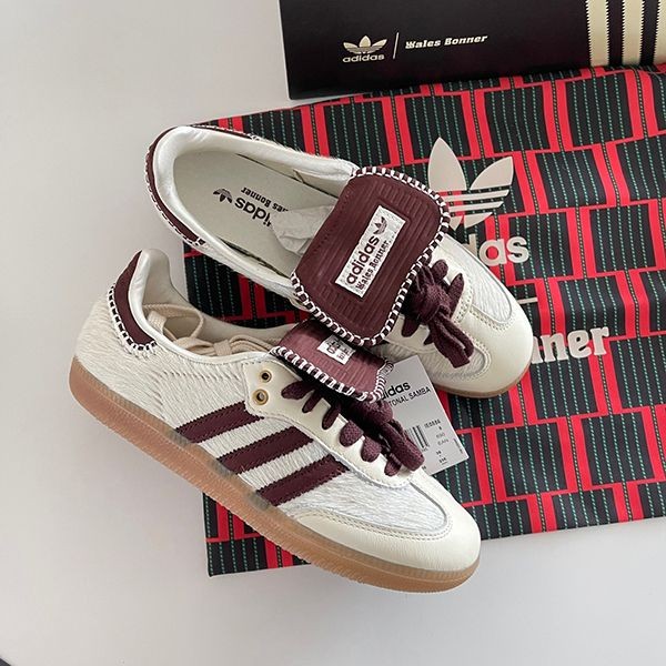 ウェールズボナー サンバ 偽物【アディダス x Wales Bonner】Pony Tonal Samba 偽物IE0580