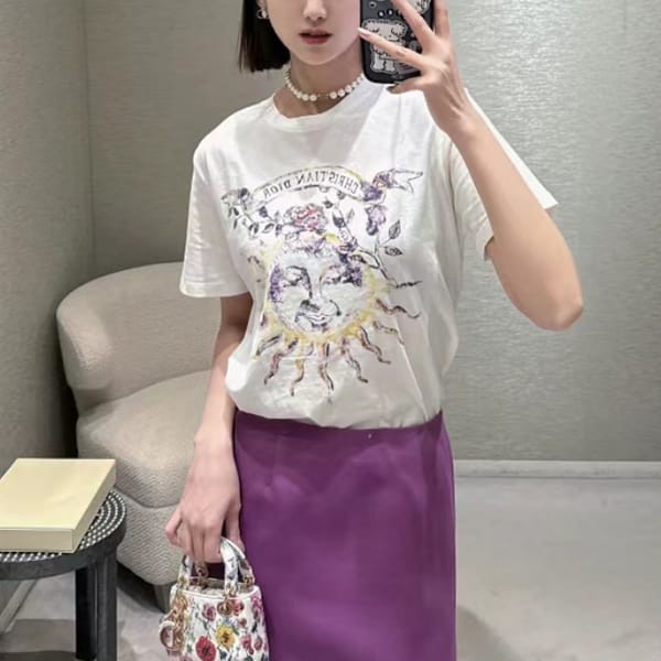 入手困難ディオール n級品 太陽 ロゴ入り コットン Tシャツ 2色 423T23C4528_X9888