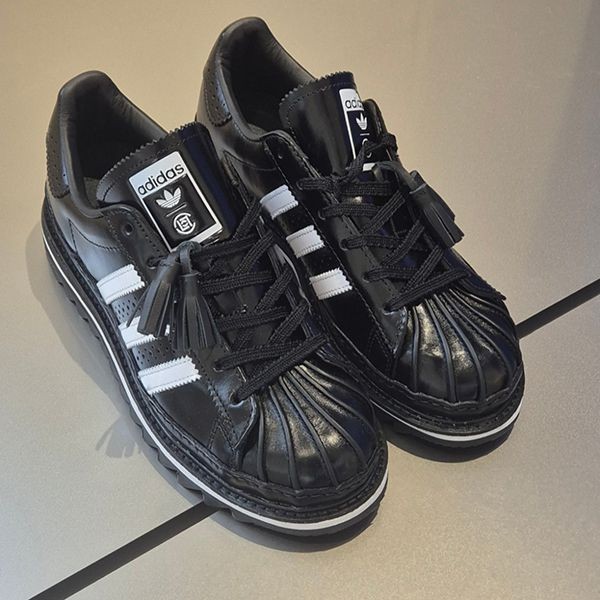 自然で可愛い☆◆コラボ商品◆CLOT アディダス 偽物ORIGINALS スーパースター◆男女共用◆IH5953