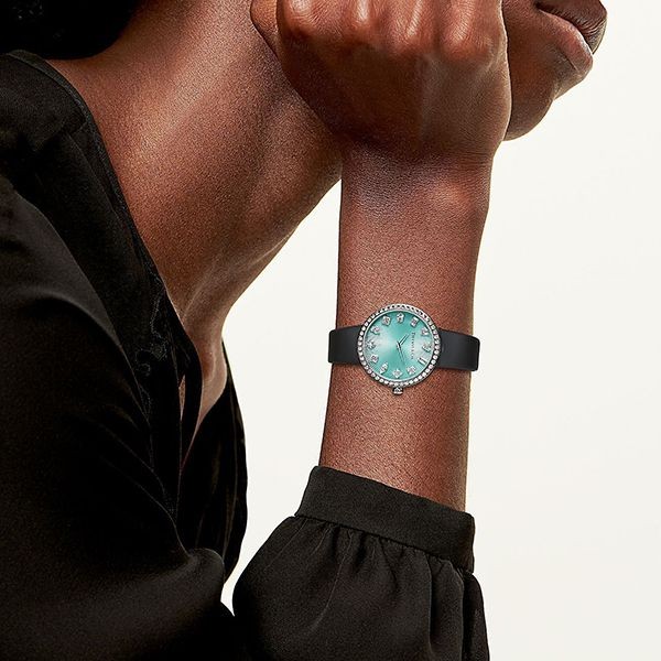 ティファニー コピーダイヤモンド付き 32 mm ラウンド ウォッチ tf07231