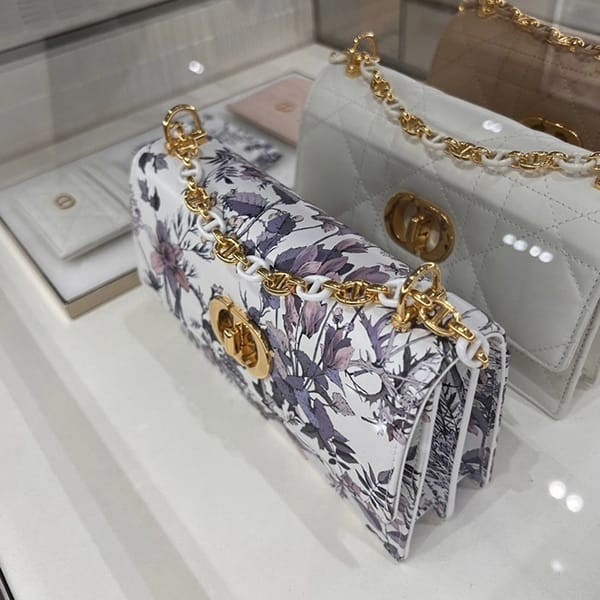 完売必至のカラーディオール miss caro ミニバッグ n級品 s5169usqi_m933