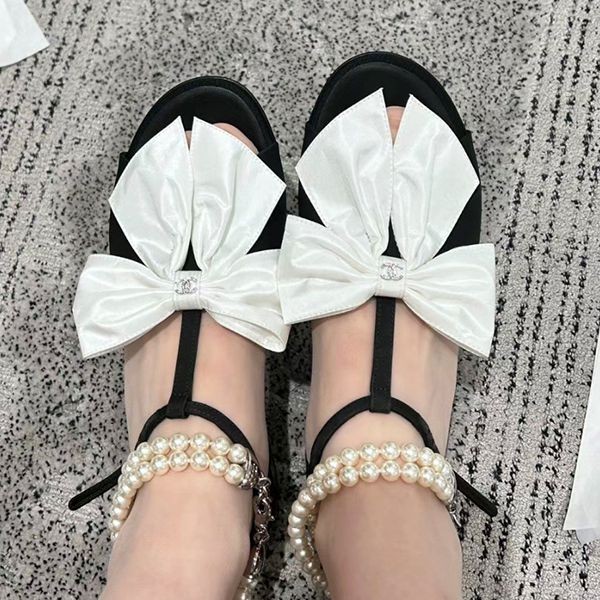 人気急上昇シャネル リボンとパールが可愛い　シャネルサンダルパロディcc07221