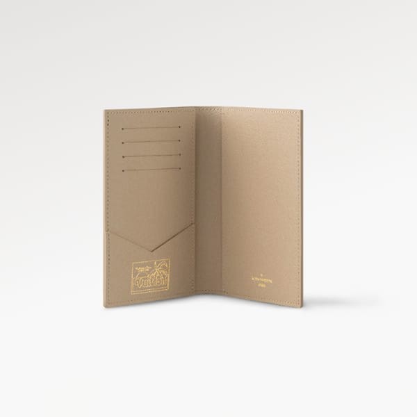 話題国内完売激安 ルイヴィトン クーヴェルテュール パスポール NM 財布 2色 M83611