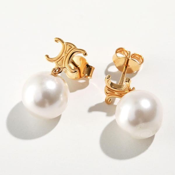 【訳あり特価】セリーヌ トリオンフ パールイヤリング n級品 sl01555