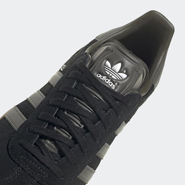 トレンド感たっぷりアディダス ガゼル 偽物 originals gazelle black◆gx2210