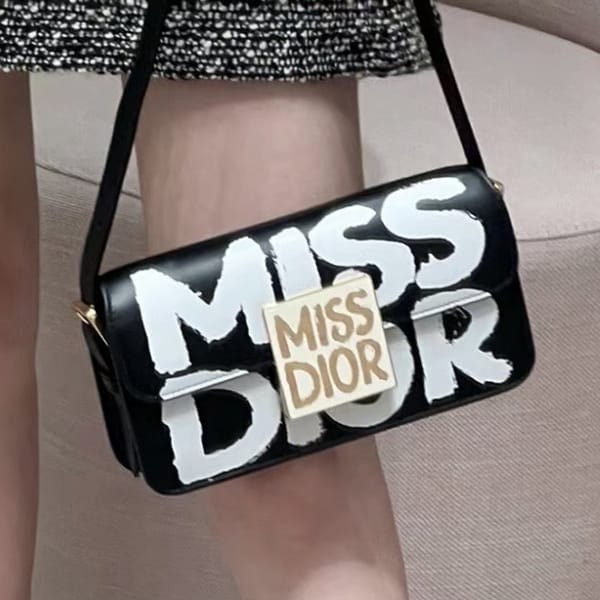 ディオール miss ディオール フラップバッグ 偽物 3色 m2610uzcj_m911​
