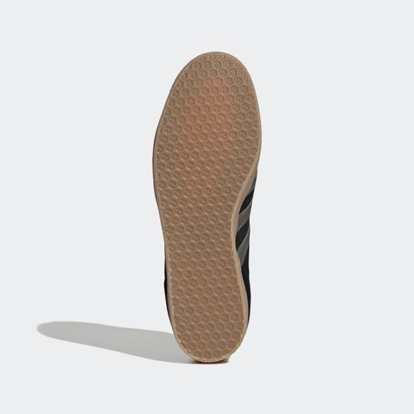 トレンド感たっぷりアディダス ガゼル 偽物 originals gazelle black◆gx2210