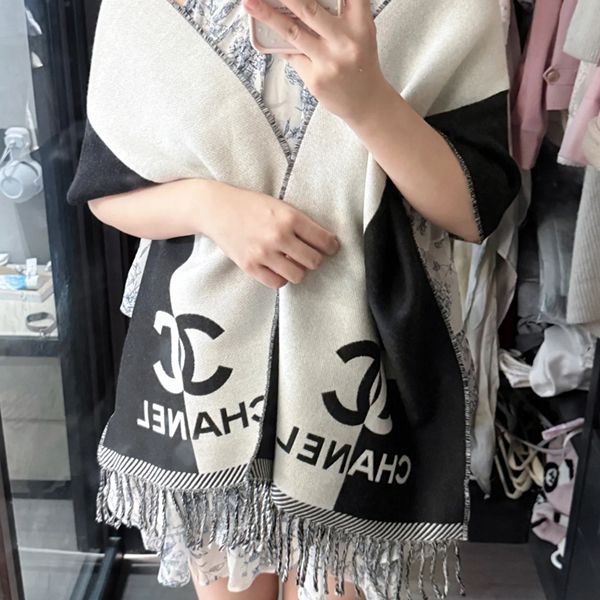 ＜最新で絶対欲しい>◆どんなコーデにも合う◆シャネル バイカラーマフラー コピー cc09276