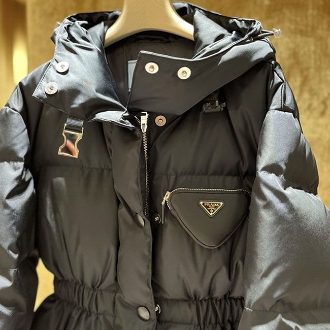 【カラバリ豊富】プラダ リナイロン ダウンジャケット N級品 29Y966 1WQ8 F0002 S 212