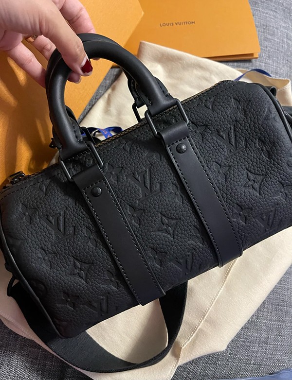 ルイヴィトン キーポル バンドリエール 25 バッグ コピー 3色 M20900