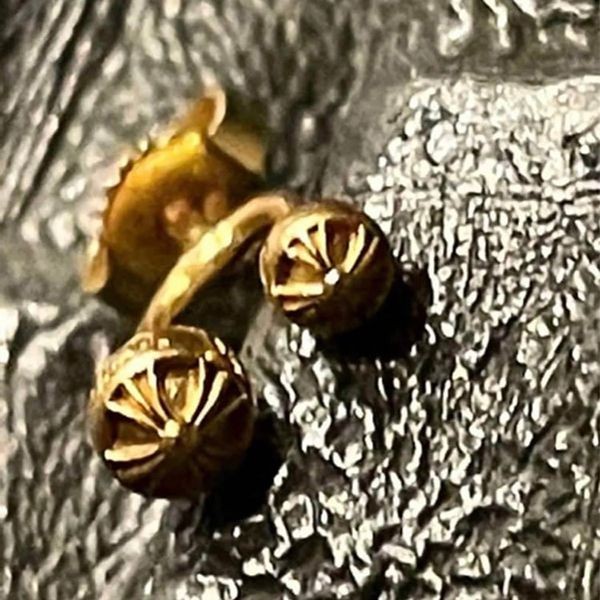 クロムハーツ 22k クロスボールピアス 偽物 ch121834