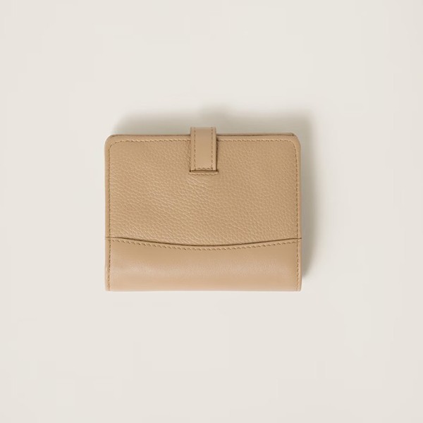【限定カラー】ミュウミュウ 偽物 Compact Wallet ロゴベルト 三つ折り財布 4色 miu21154