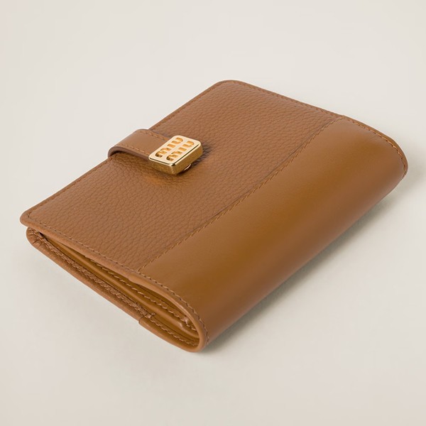 【限定カラー】ミュウミュウ 偽物 Compact Wallet ロゴベルト 三つ折り財布 4色 miu21154