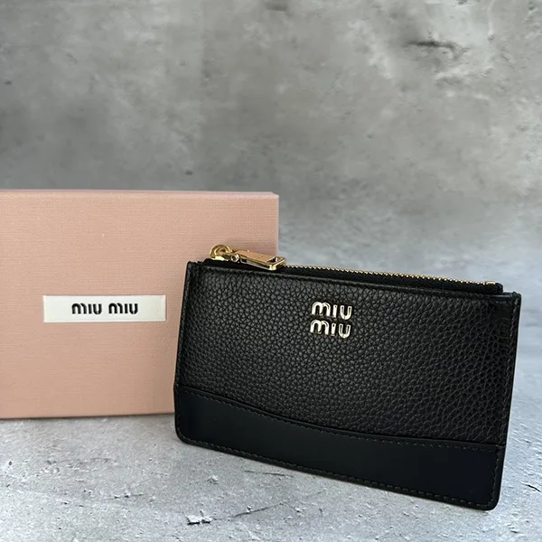 【万能でかわいい♡】ミュウミュウ コピー レザー カードホルダー フラグメントケース miu655444