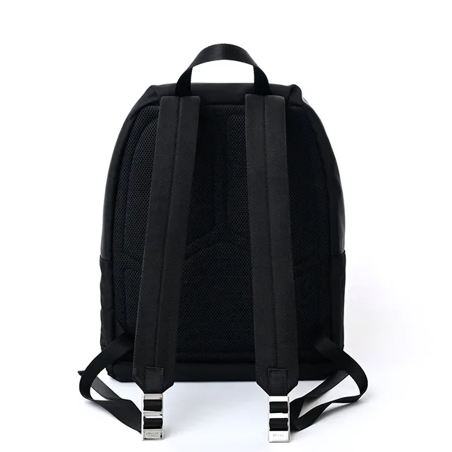 【VIPセールで入荷！】プラダ 三角 ロゴ付き バックパック リュックサック 2VZ034