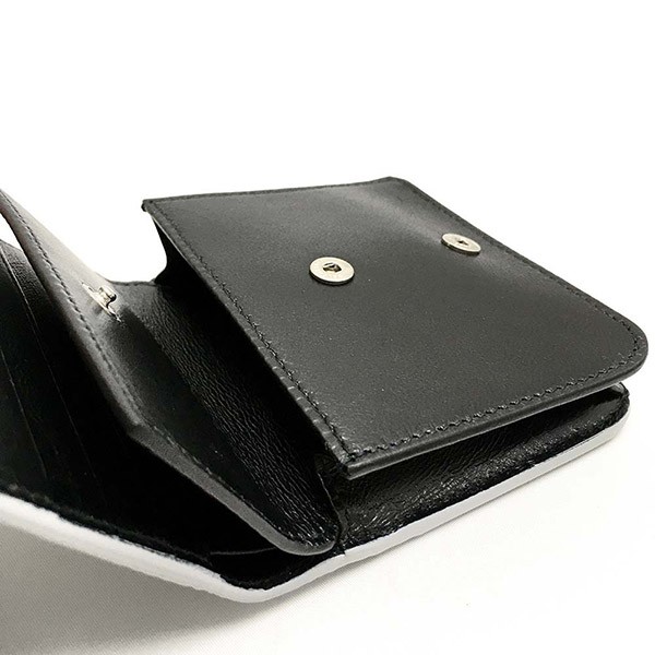 【最終セール価格！】【新品・国内即発】バレンシアガ 二つ折り財布 偽物 594216 15YN3 8160