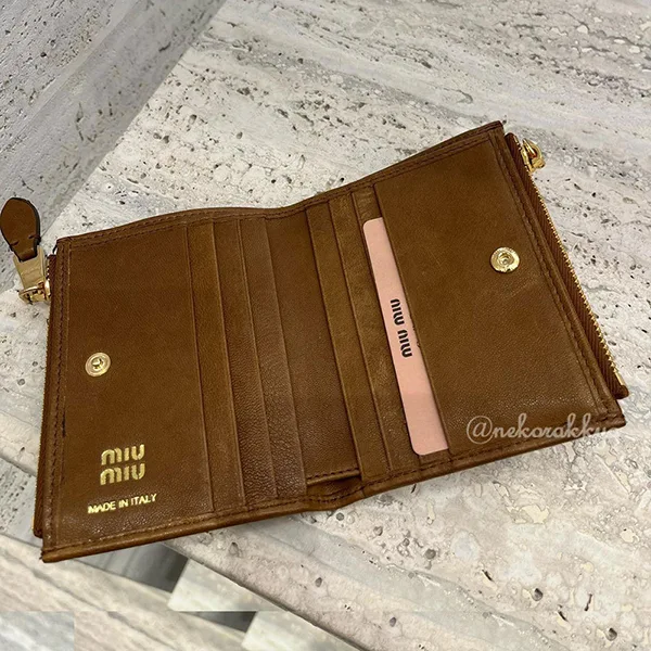 ★日本!!人気！ミュウミュウ 二つ折り財布 偽物 Small nappa leather wallet  5ML024_AEFX_F0316