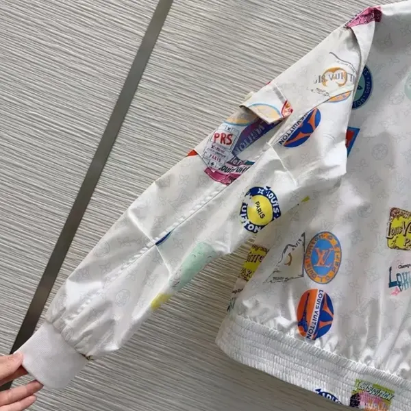 上品高見え■ルイヴィトン トラベルパッチボンバージャケット 1AHGE2