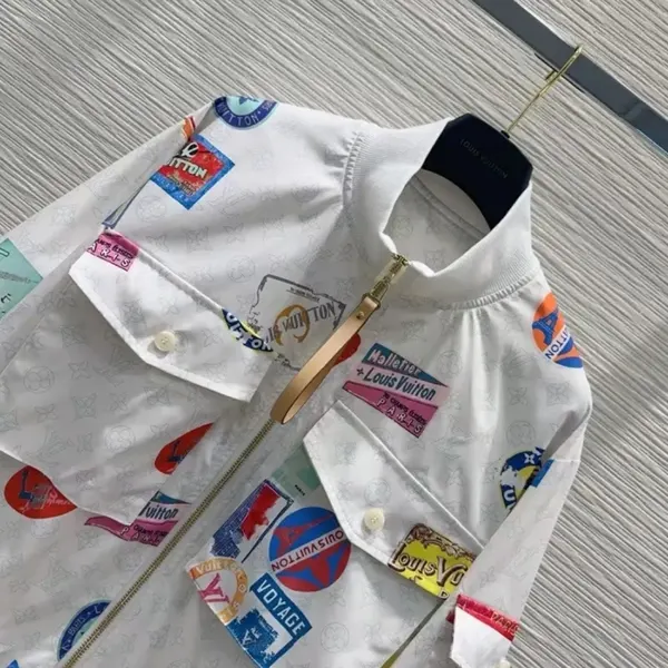 上品高見え■ルイヴィトン トラベルパッチボンバージャケット 1AHGE2