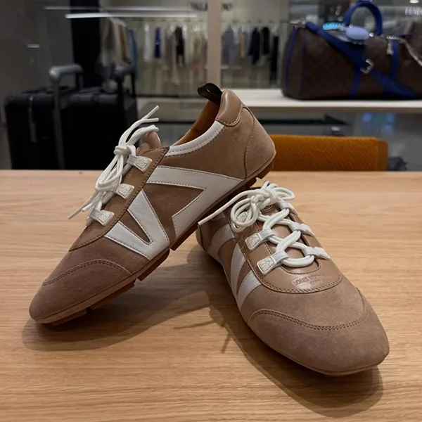 ルイヴィトン n級品 スニーカリーナ ブラウン スニーカー 6色 1AHOJD