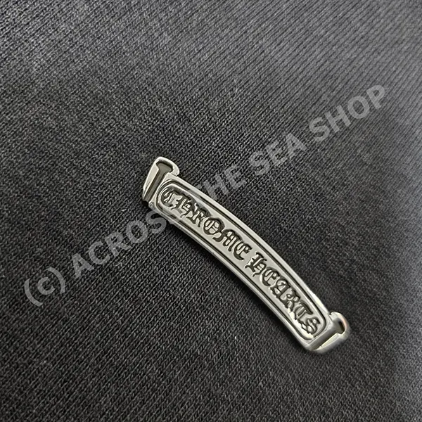 【万能でかわいい♡】クロムハーツ 3 セメタリークロス ジップアッ フーディ 偽物 w25041703