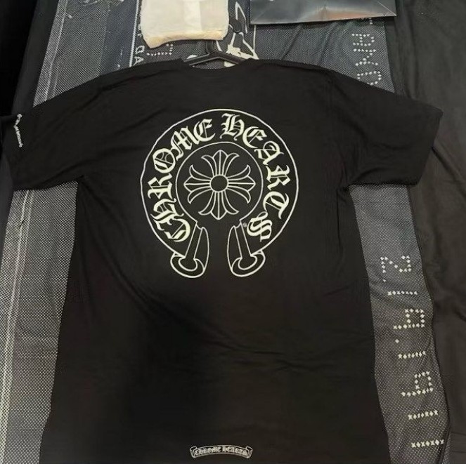 スーパーコピー ちゃんと 届いた クロムハーツ Tシャツ 偽物 CH Horseshoe Tee Black 21042629
