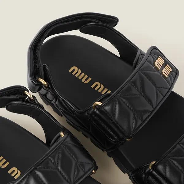 ミュウミュウ スポーティ マテラッセレザー N級品 サンダル 5X135E