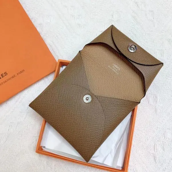 (オシャレで機能的》エルメス Bastia ウォレット コピー H041054CK18