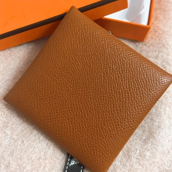 (オシャレで機能的》エルメス Bastia ウォレット コピー H041054CK18