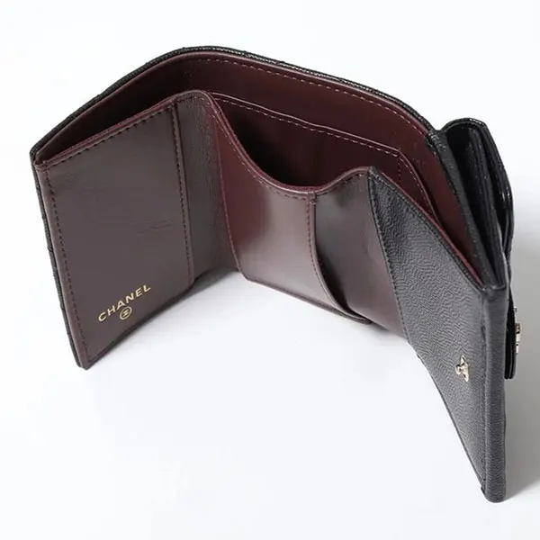 シャネル 偽物♡三つ折り財布 キルティングレザー AP0230 Y33352