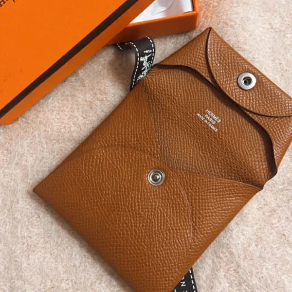 (オシャレで機能的》エルメス Bastia ウォレット コピー H041054CK18