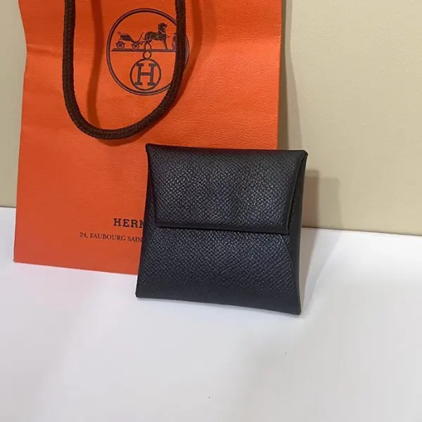 (オシャレで機能的》エルメス Bastia ウォレット コピー H041054CK18
