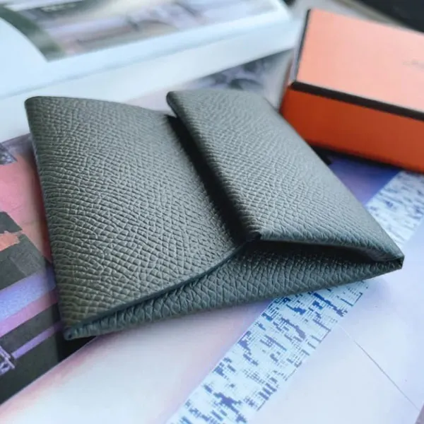 (オシャレで機能的》エルメス Bastia ウォレット コピー H041054CK18