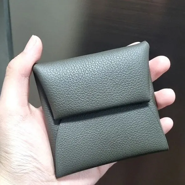 (オシャレで機能的》エルメス Bastia ウォレット コピー H041054CK18