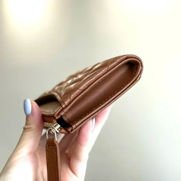 人気No1シャネル コピー フラグメントケース キャビアスキン 茶 コインケース 25060505