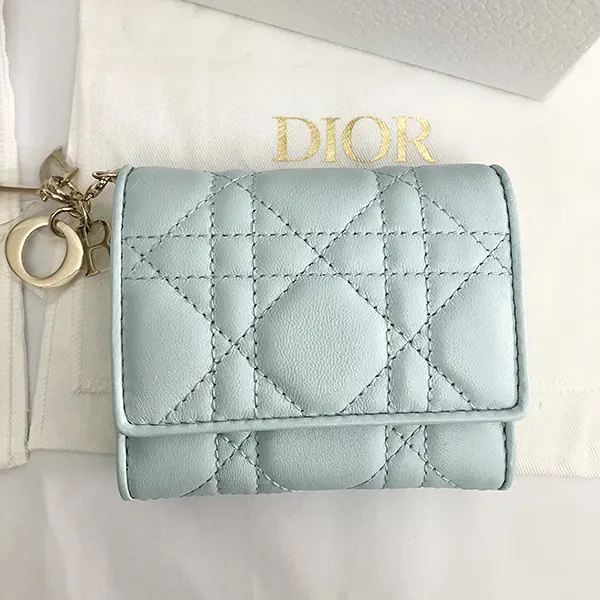 ディオール 偽物 ラムスキン バイカラー財布 Compact Wallet S0181ONIW