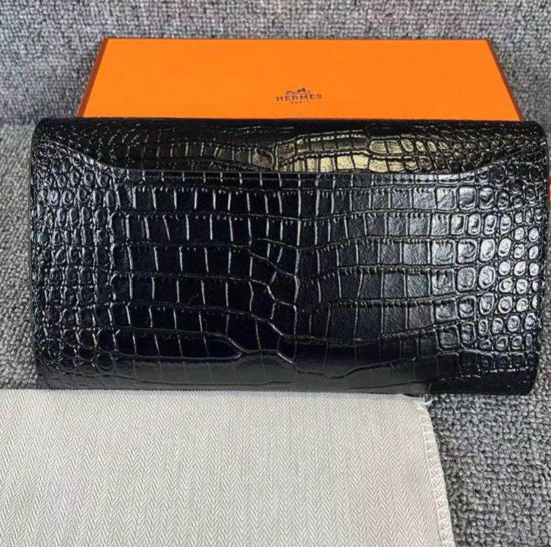 エルメス クロコダイルレザー 二つ折り財布 金具がシルバー 25071401