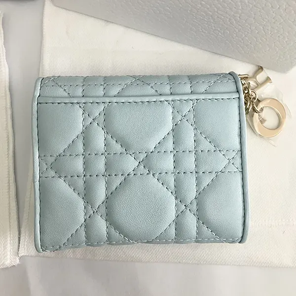 ディオール 偽物 ラムスキン バイカラー財布 Compact Wallet S0181ONIW