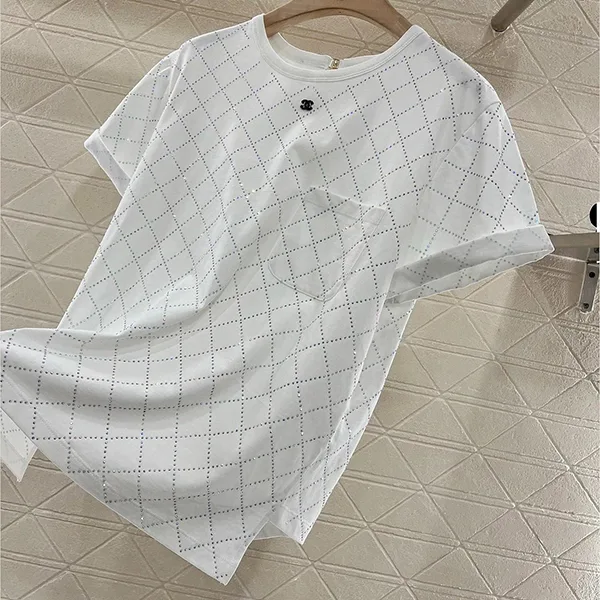 バックスタイルもエレガント♡シャネルマトラッセTシャツ 偽物 P79556