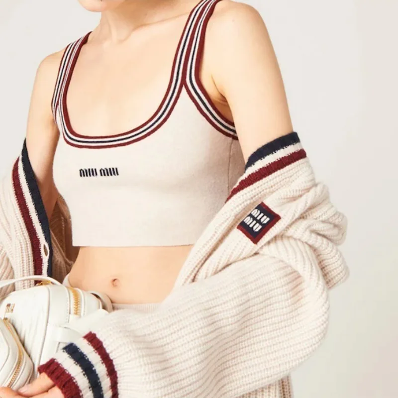 ☆超人気☆ミュウミュウ 偽物 カシミアロゴクロップトップ ノースリーブ ジャカード miu20251554