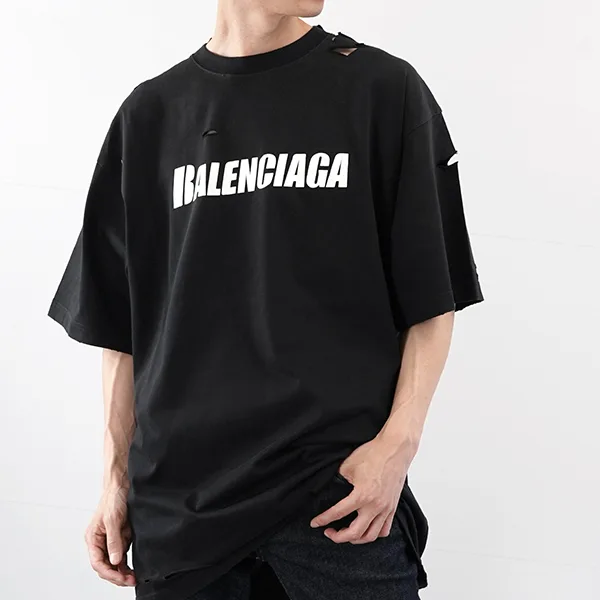 人気急上昇バレンシアガ ルーズフィット コピー DESTROYED Tシャツ 651795 ブラック