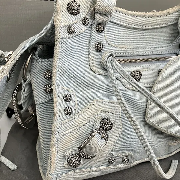 バレンシアガ NEO CAGOLE XS デニム ショルダーバッグ 700940 2AABV 4651