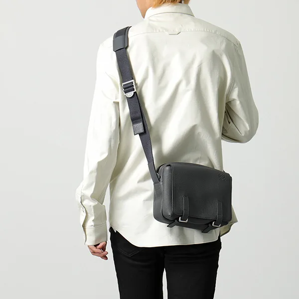 超入手困難ロエベ バッグ コピー MILITARY MESSENGE ミリタリー B553A72X22