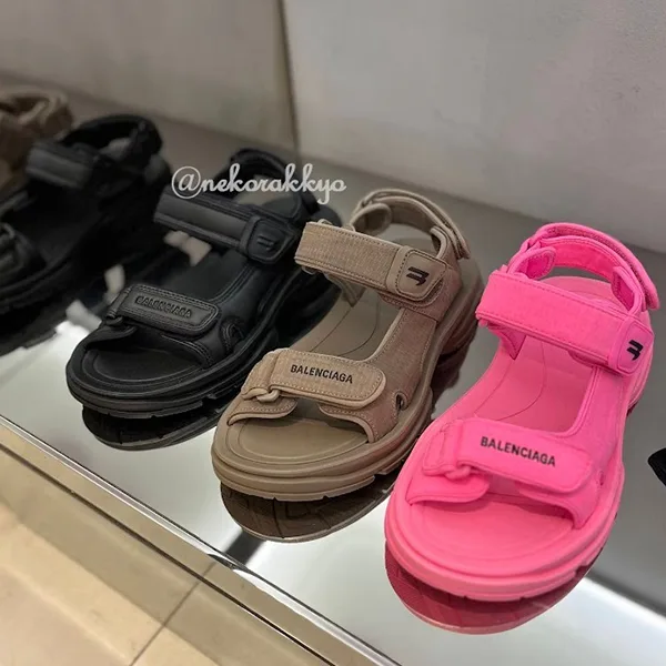 バレンシアガ ツーリスト 偽物 SANDAL ベルクロサンダル 706277W